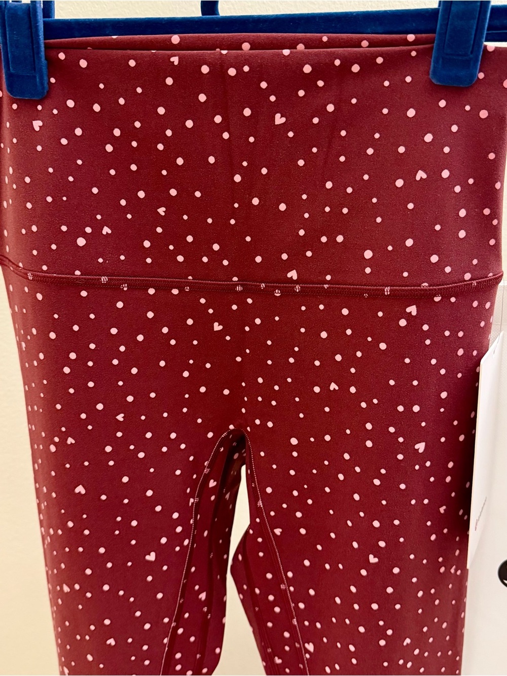 NWT Lululemon Align No Line HR Pant 28" Heart Dot Maroon Red Pink Size 6 - Picture 3 of 6